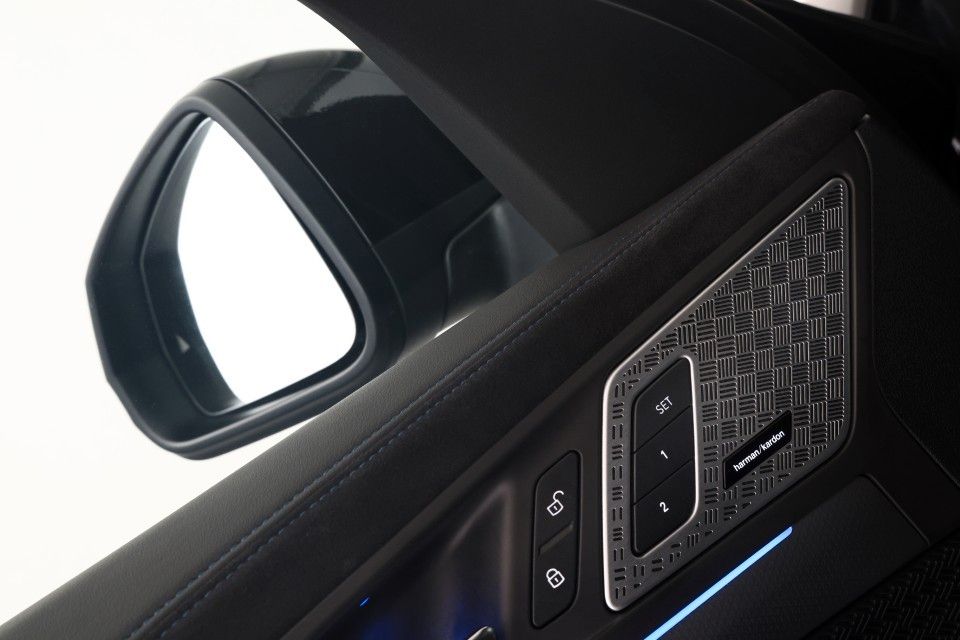 BMW X2 sDrive18d M Sport DriveProf H&K HUD 360° 19" foto 17