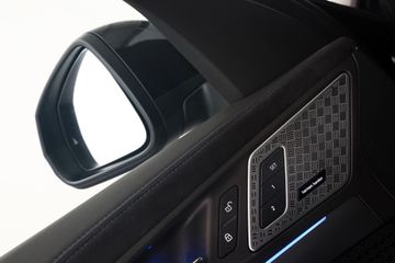 BMW X2 sDrive18d M Sport DriveProf H&K HUD 360° 19"
