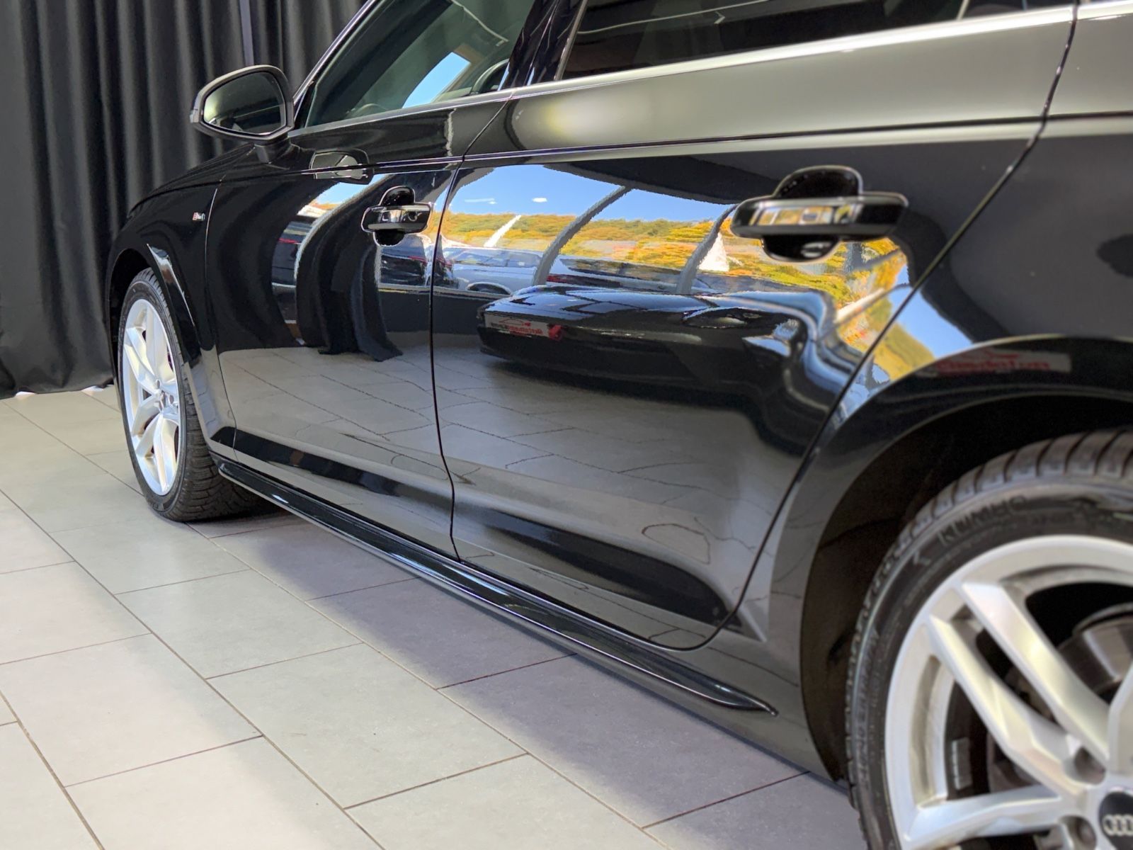 Fahrzeugabbildung Audi A4 Avant quattro sport|3xS-LINE|XENON|NAVI|VOLL