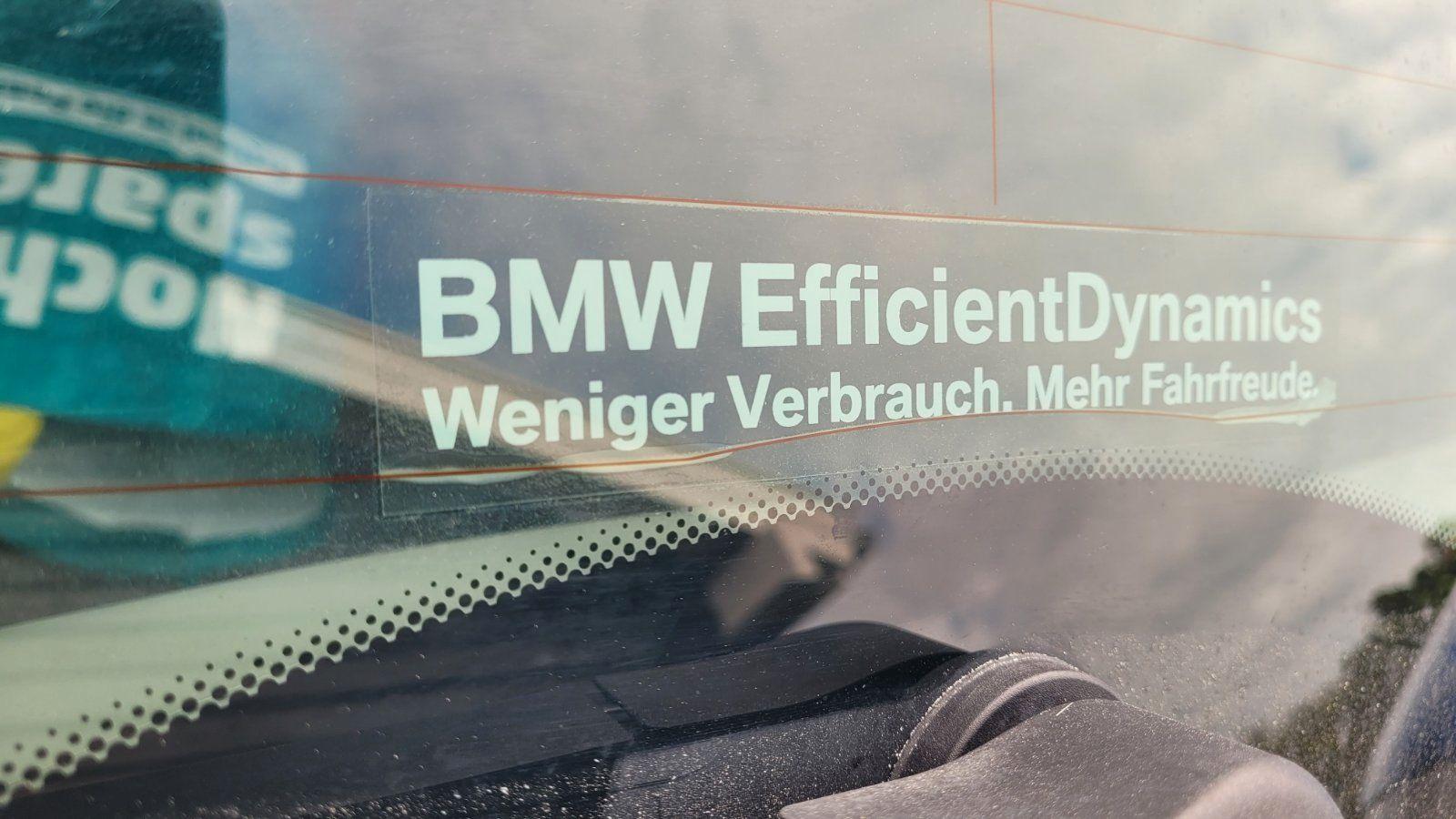 BMW 318 2012 — photo 15