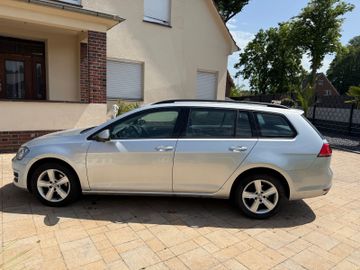 Volkswagen Golf - 2