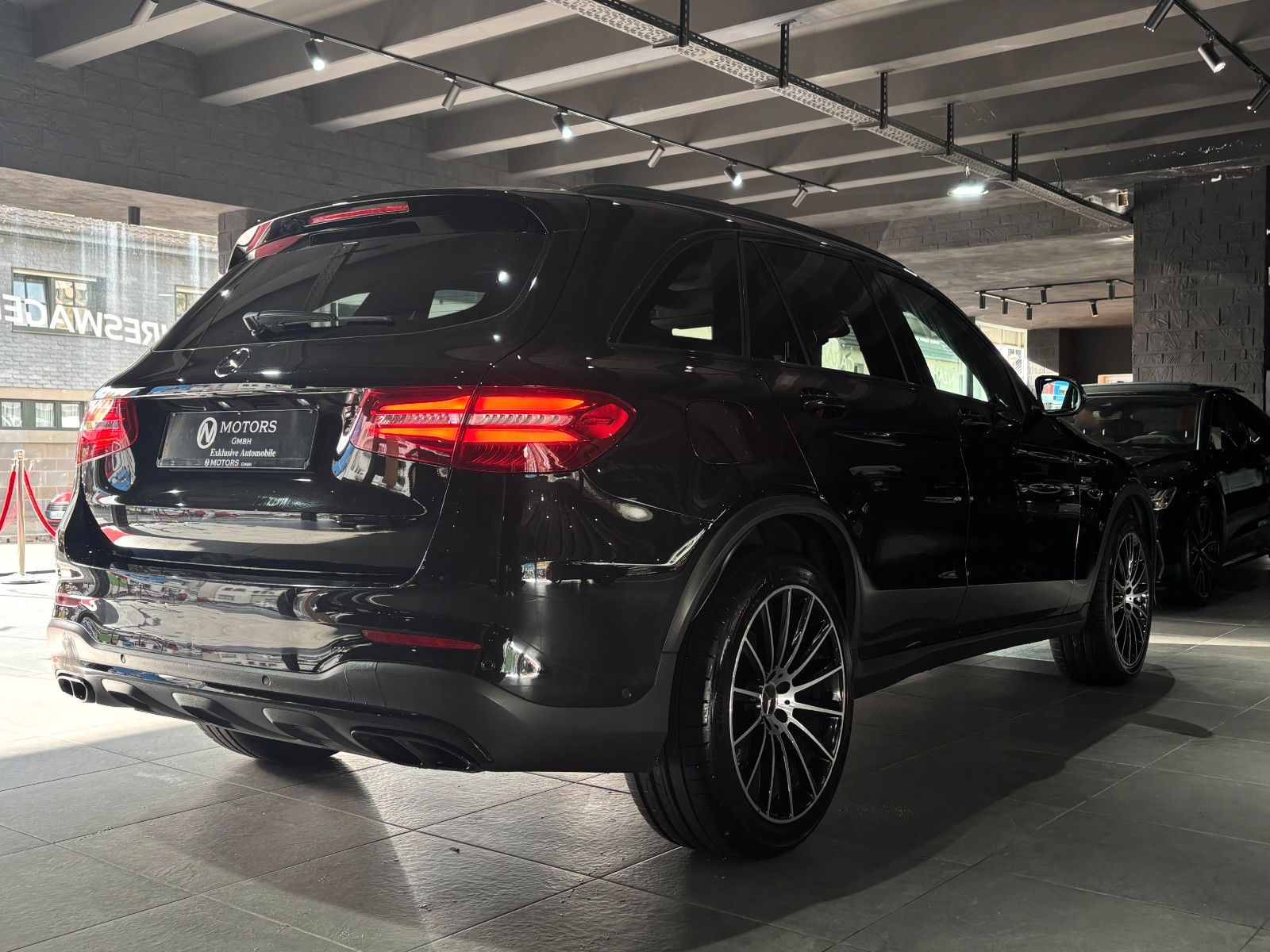 Fahrzeugabbildung Mercedes-Benz GLC 43 AMG *Panorama*Burmester*Kamera*Memory