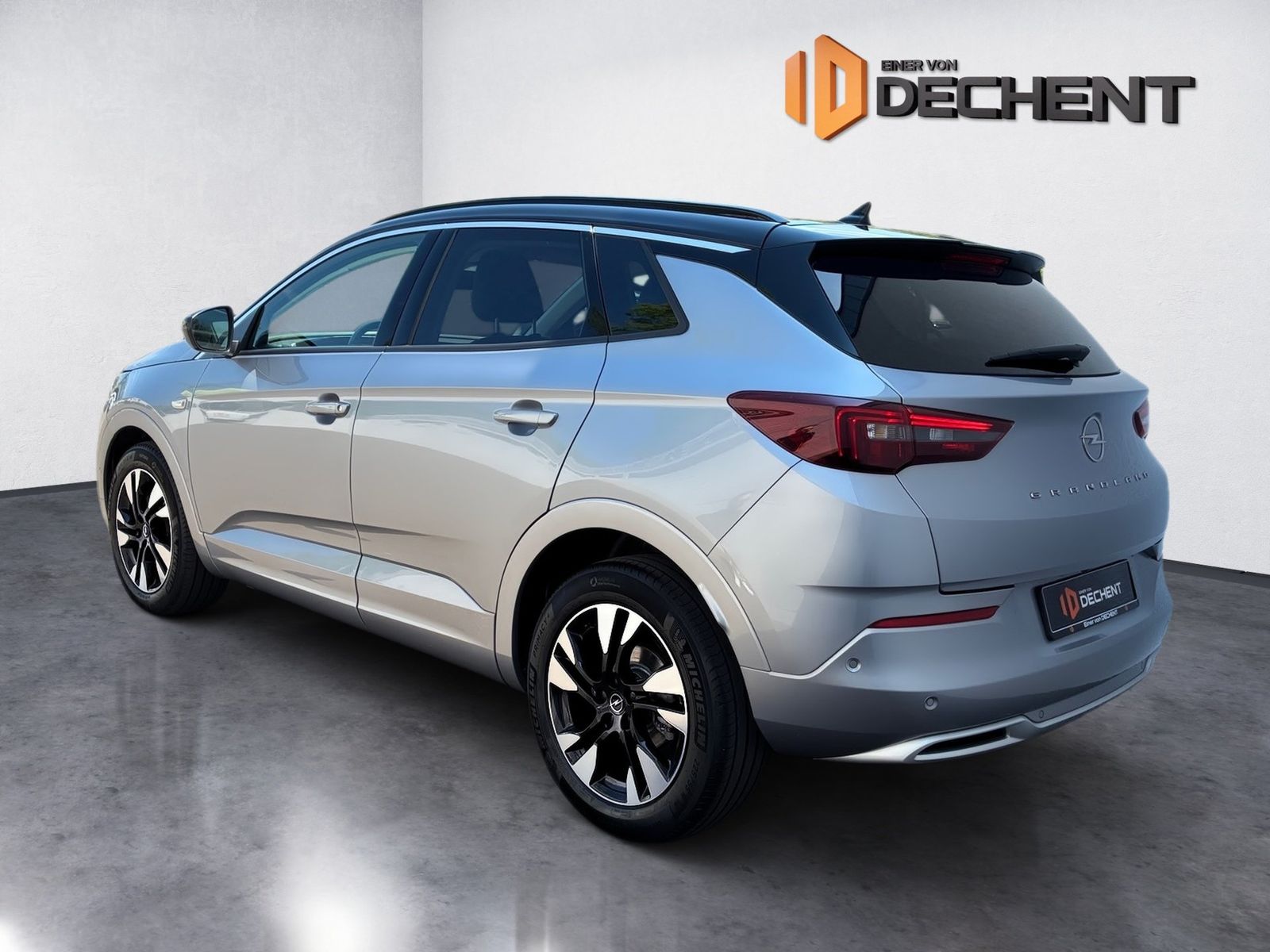 Fahrzeugabbildung Opel Grandland 1.2 Turbo Elegance 360,KlimaA,LED,Navi