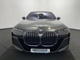 BMW 740d xDrive Limousine M Sportpaket 360° PANO ACC - Gebrauchtwagen von Händlern