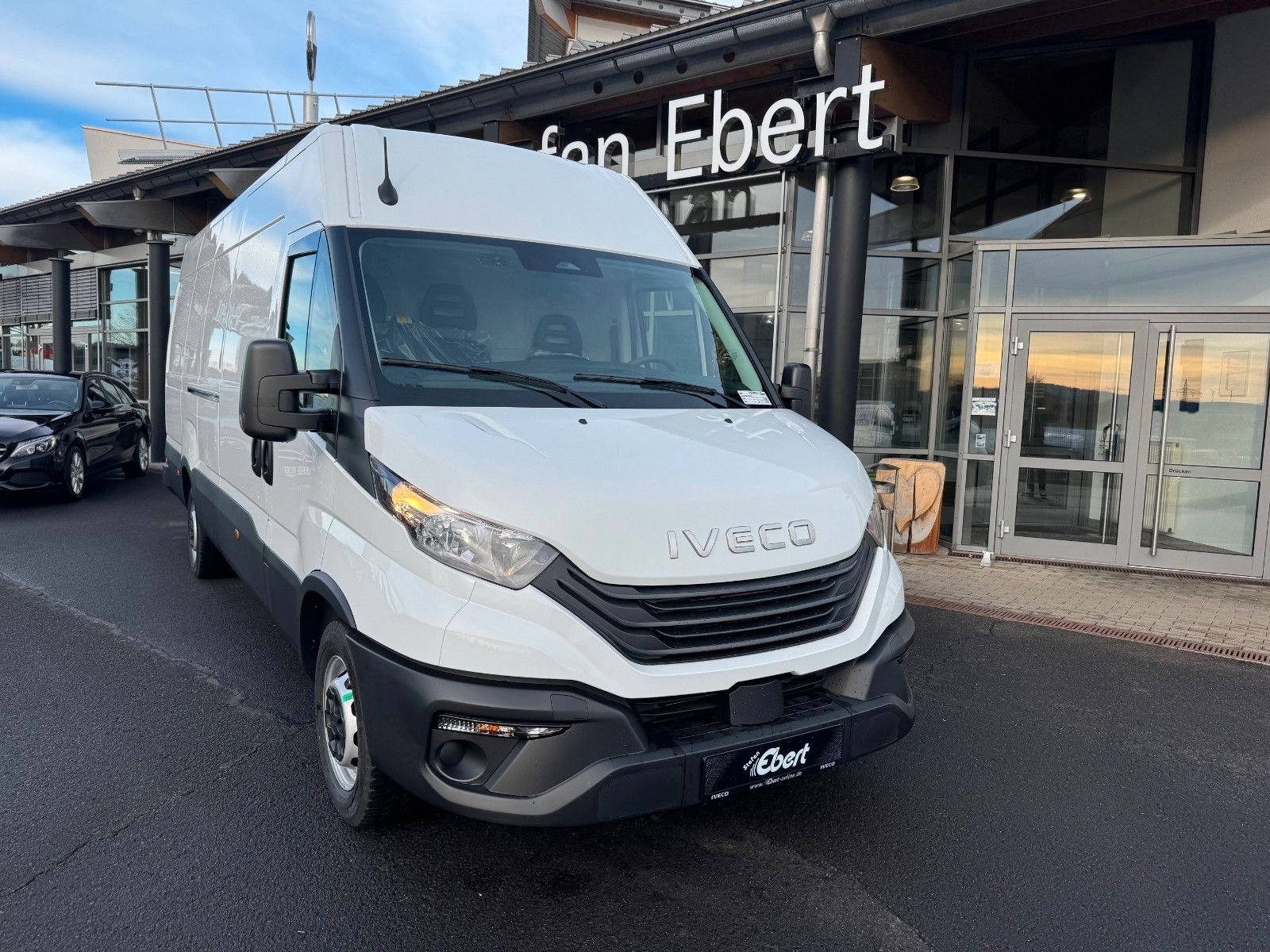 Fahrzeugabbildung Iveco Daily 35S14 HA8 *R4.100mm*Automatik*Kamera*