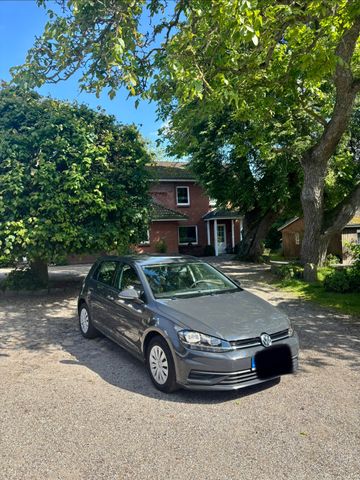 VW Golf 1.6 TDI SCR Trendline Trendline