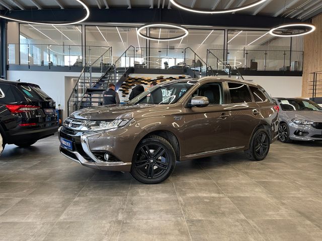 Mitsubishi Outlander PHEV Top 4WD *KAMERA*NAVI*LEDER*AHK*