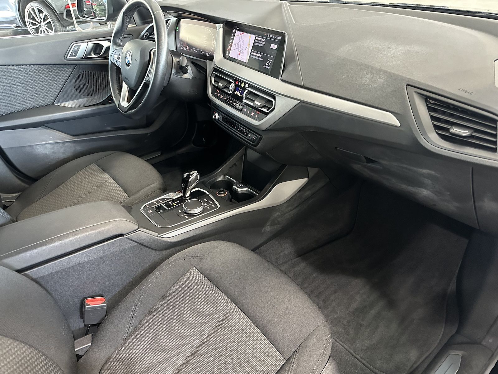 Fahrzeugabbildung BMW 216 Gran Coupe d Advantage/LED/NavProf/PDC/