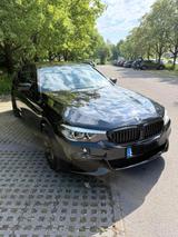 BMW 520i A -Wenig KM SEHR GEPFLEGT M PAKET  - BMW 520 von privat