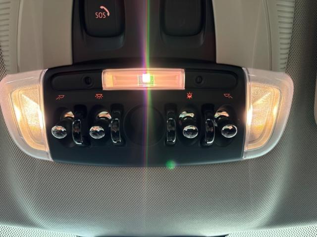 MINI Cooper S Countryman ALL4 Navi Digitales Cockpit 