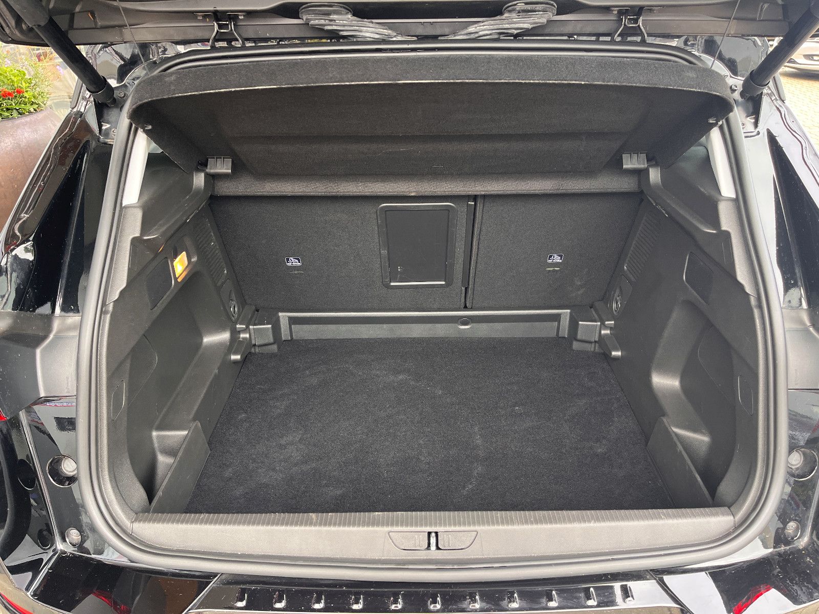 Fahrzeugabbildung Opel Grandland GS-Line 1.2 Automatik