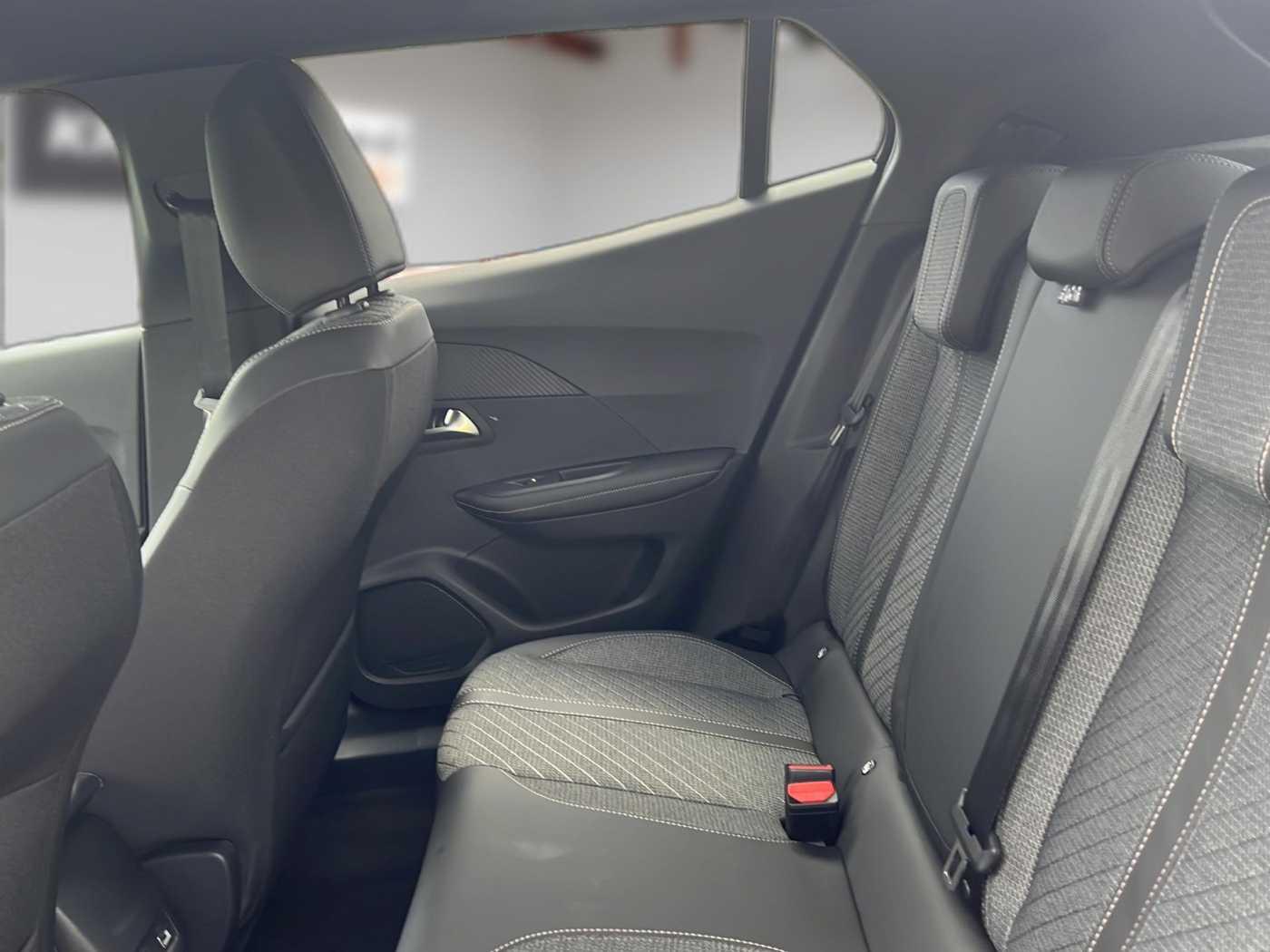 Peugeot 2008 145 PS e-DSC Allure +Allwetter+360°Kamera+