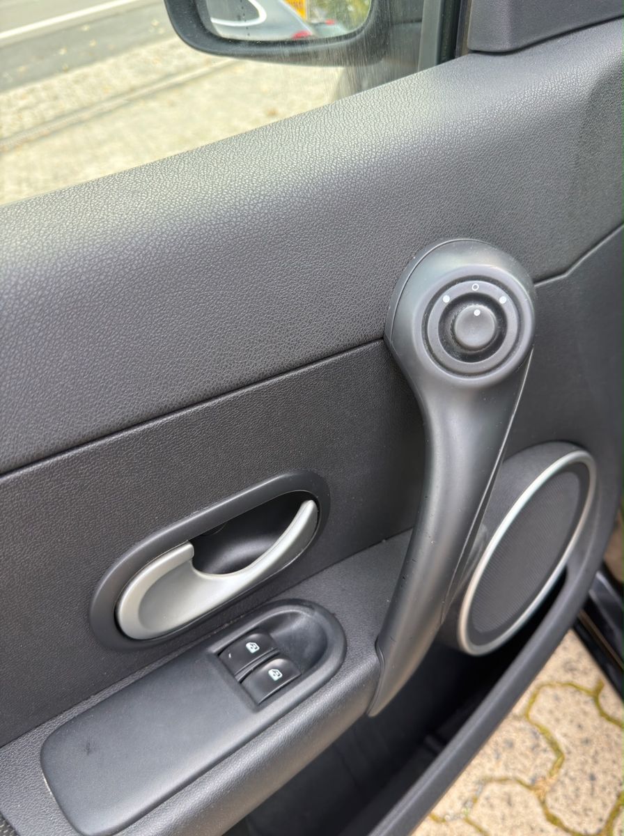 Fahrzeugabbildung Renault Clio III*Klima
