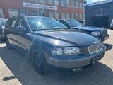 Volvo V70 2.4 Comfort - Volvo V70 Comfort mit Benzin-Antrieb