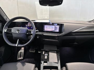 Fotografie des Opel Astra Sports Tourer 1.5 D Automatik GS