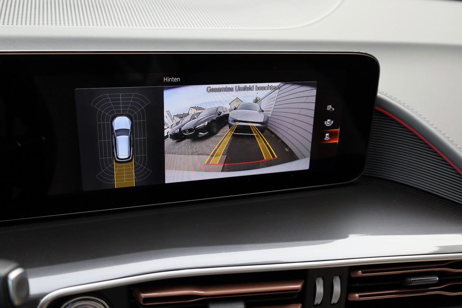Mercedes-Benz EQC 400 4M Leder,Navi,Multibeam LED,Park Paket