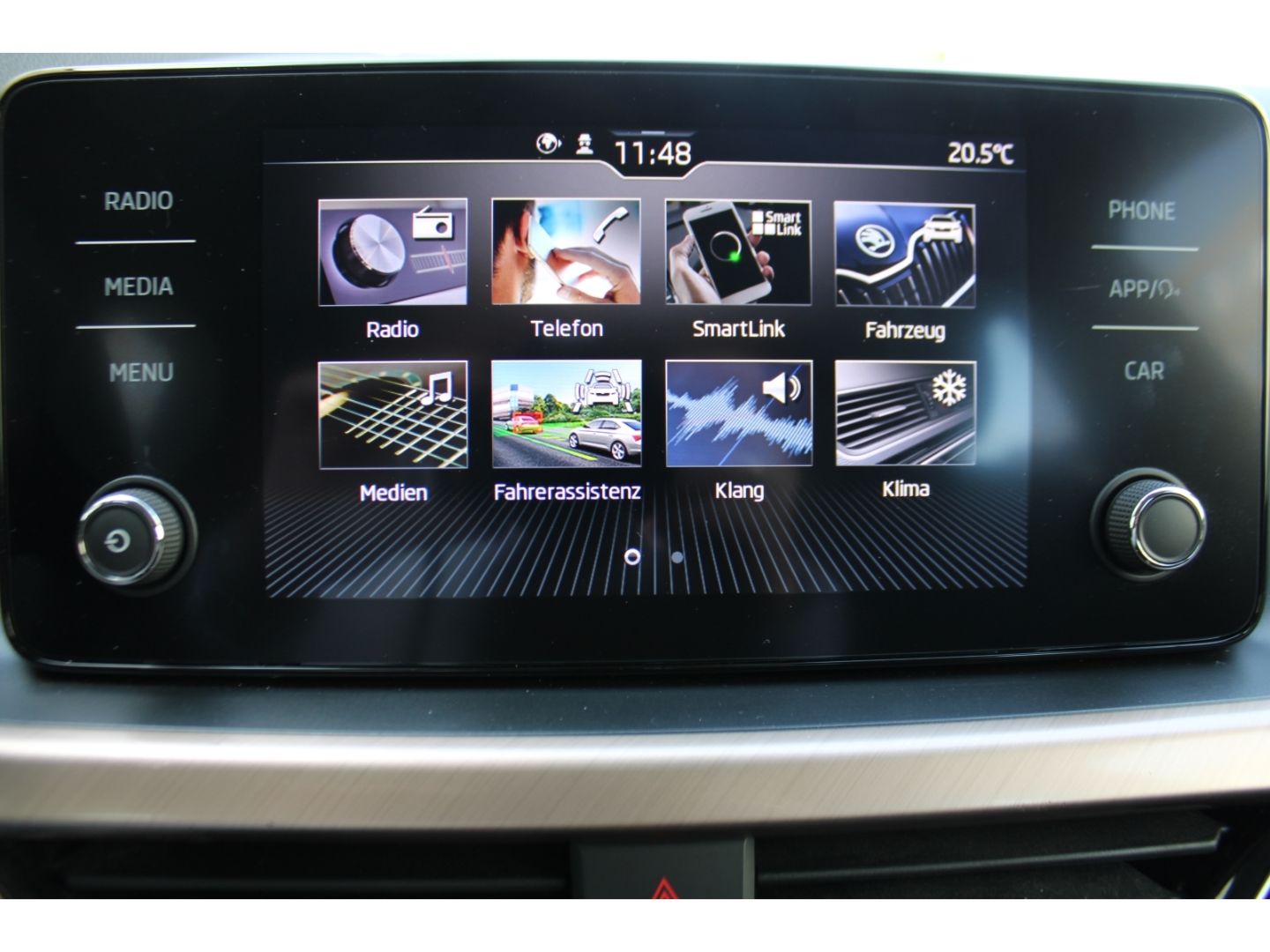 SKODA Scala Style 1.0 TSI LED GRA CarPlay StHzg DAB PD - Image 19