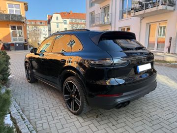 Porsche Cayenne - 6