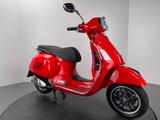 Vespa GTS 300 SUPER HPE E5 *TOP-ZUSTAND - VESPA GTS 300 HPE SUPER