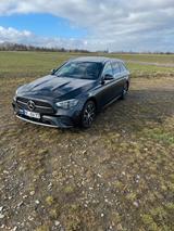 Mercedes-Benz E 300 de T-Modell AMG Line Pano Burmester 360° - Mercedes-Benz E 300 in Bielefeld