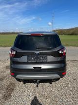 Ford Kuga 1.5 TDCi Aut. Titanium / Full Servicebook - Ford Kuga: Allradantrieb, Titanium
