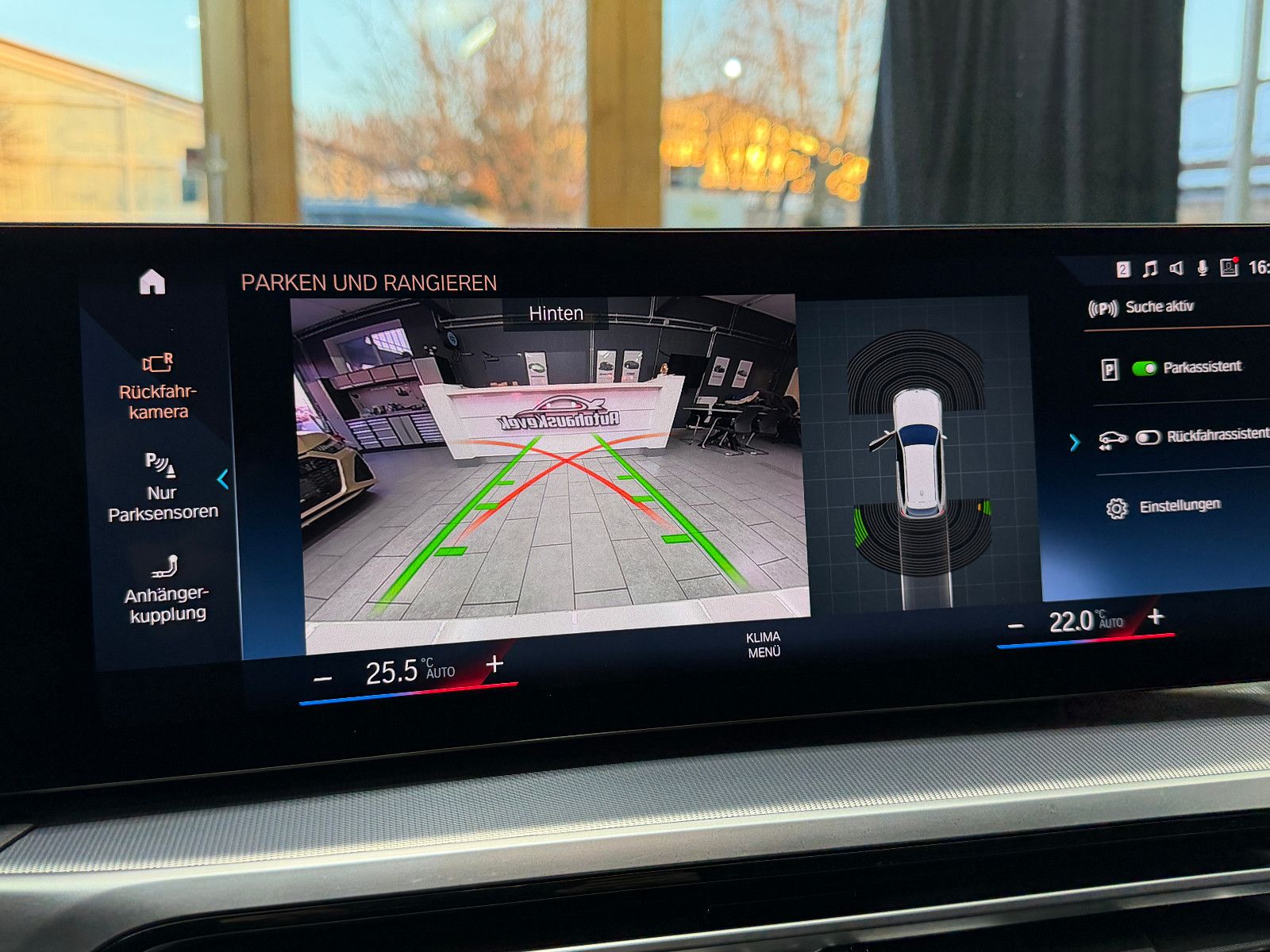 Fahrzeugabbildung BMW 320d Touring xDrive|M Sport|HuD