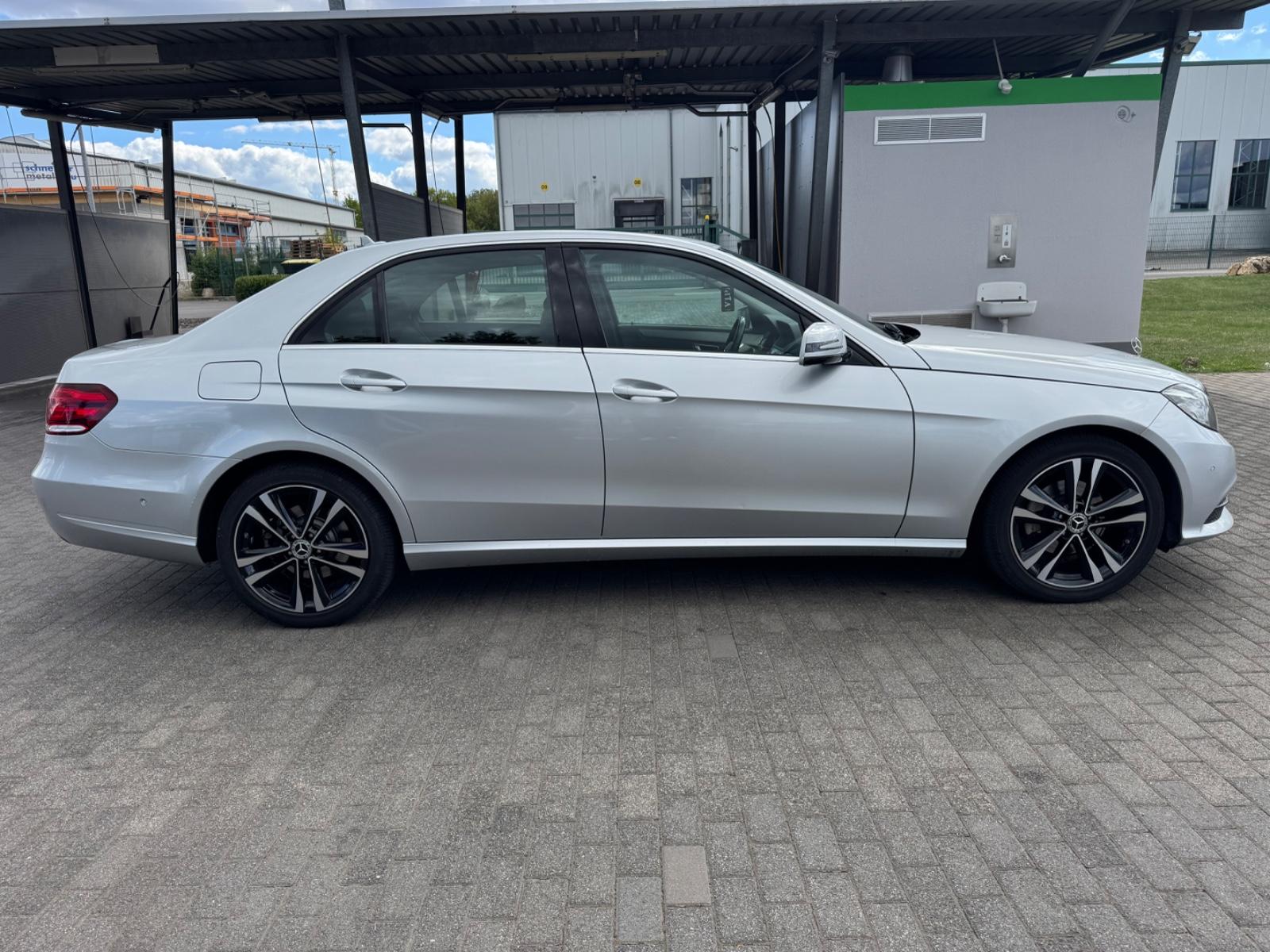 Mercedes-Benz E 220 CDI Limousine Klima Navi LED Euro 5