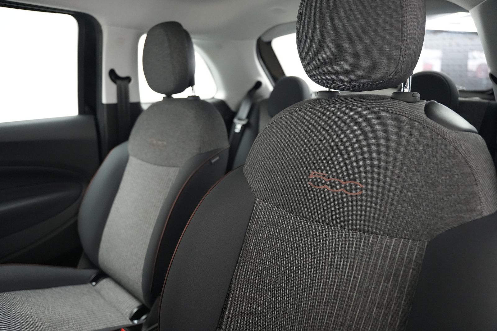 Fahrzeugabbildung Fiat 500 e Icon 42 Kwh *Kamera*Klima*Navigation*TOP