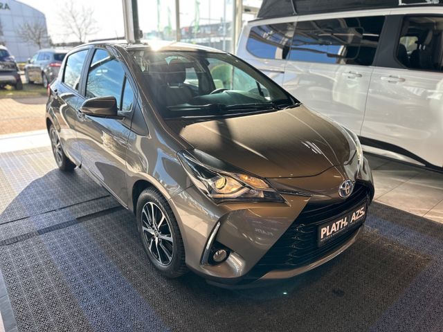 Toyota Yaris Hybrid Team D