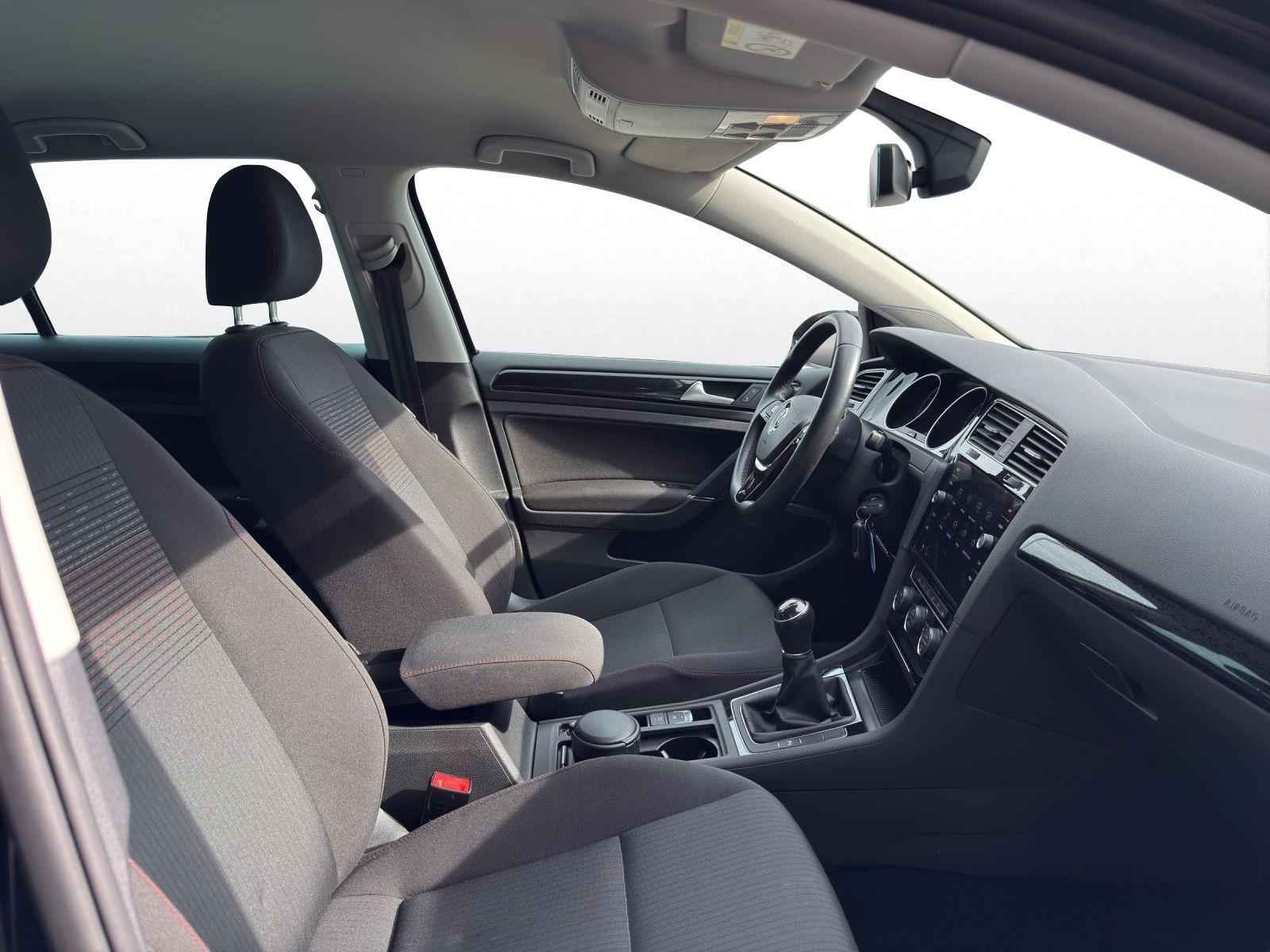 Volkswagen Golf 1.2 TSI SOUND*ACC*Climatronic*PDC*SHZ