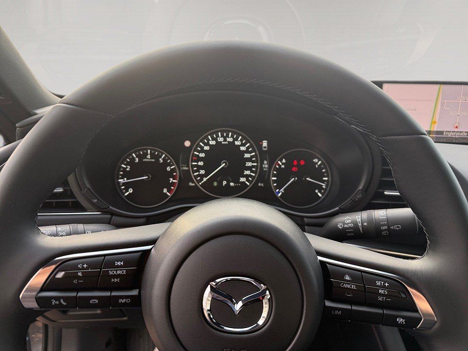 Fahrzeugabbildung Mazda 3 2.5i 140PS A/T Homura