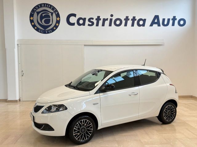 Altele Lancia Ypsilon 1.0 firefly hybrid Platino