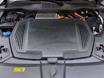 2024 AUDI Q8 E-TRON — миниатюра 19