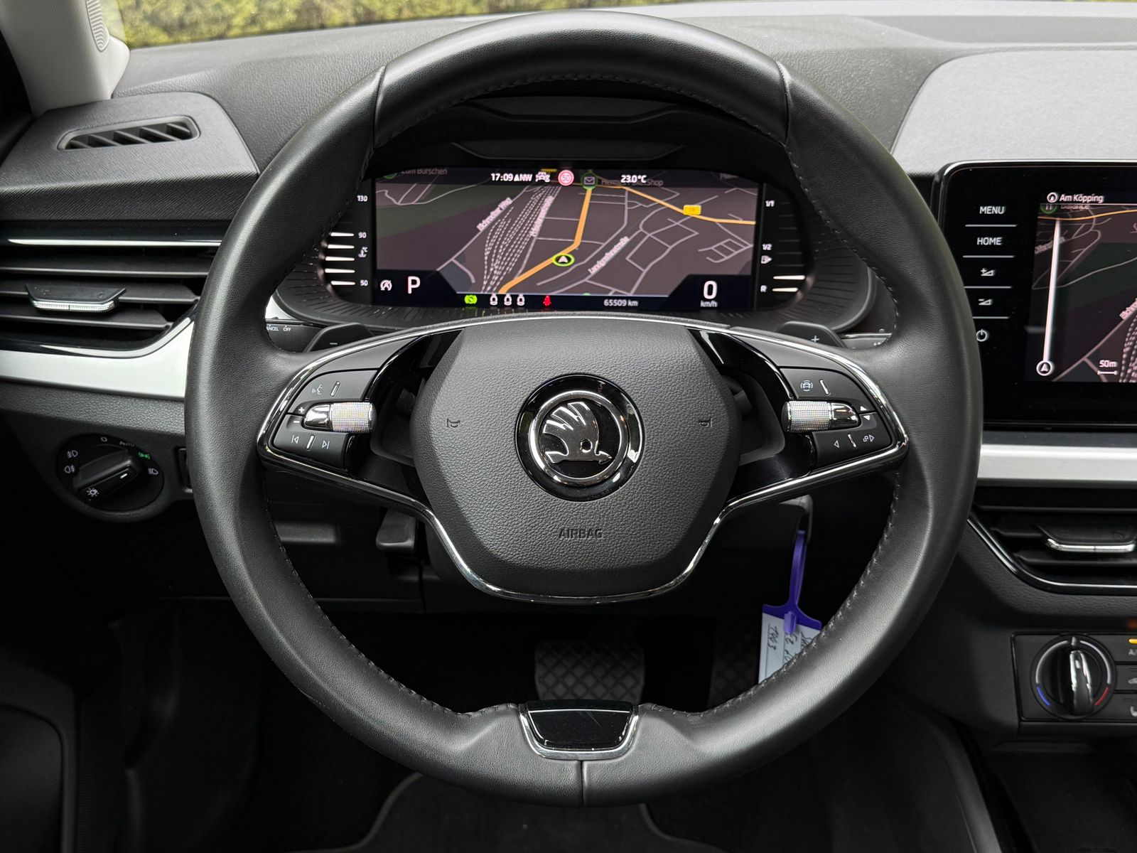 Fahrzeugabbildung SKODA Scala 1.0 TSI DSG Ambition LED+NAV+SHZ+VIRT+TEMP