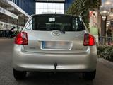 Toyota Auris Scheckheft gepflegt 6 Gang - Toyota Auris in Köln