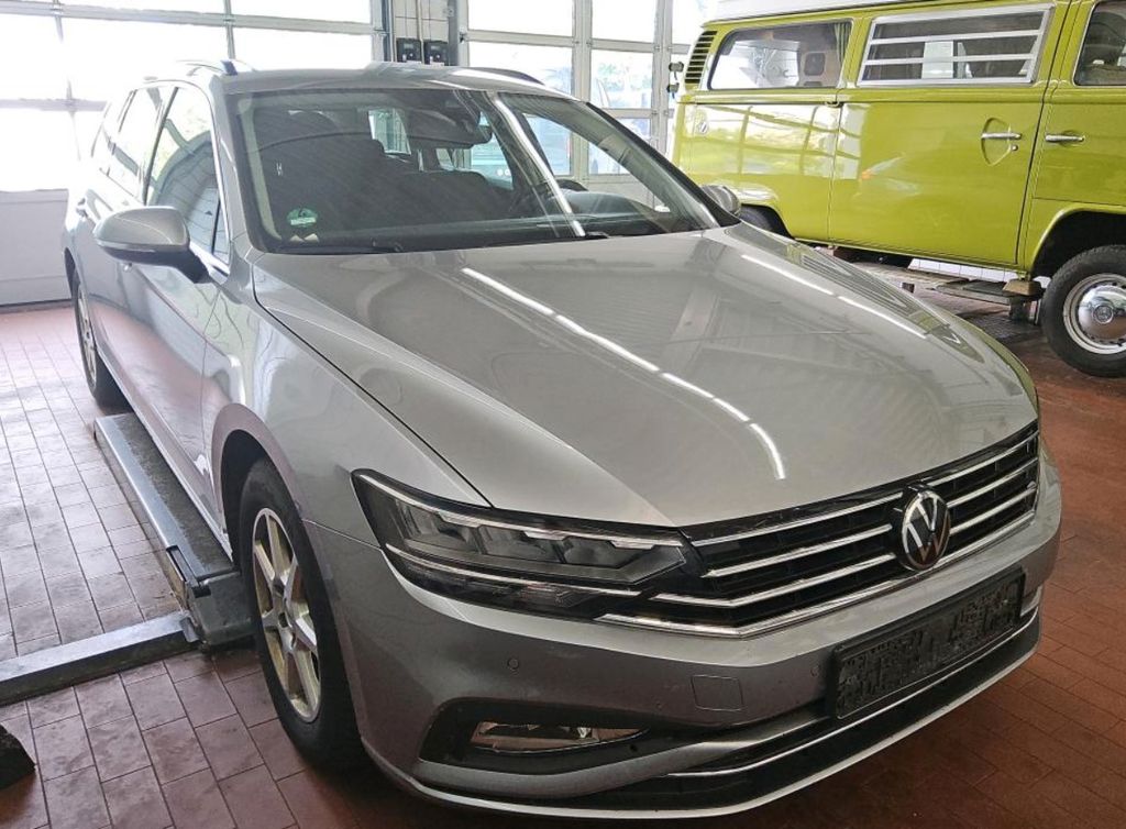 Image of Volkswagen Passat Variant