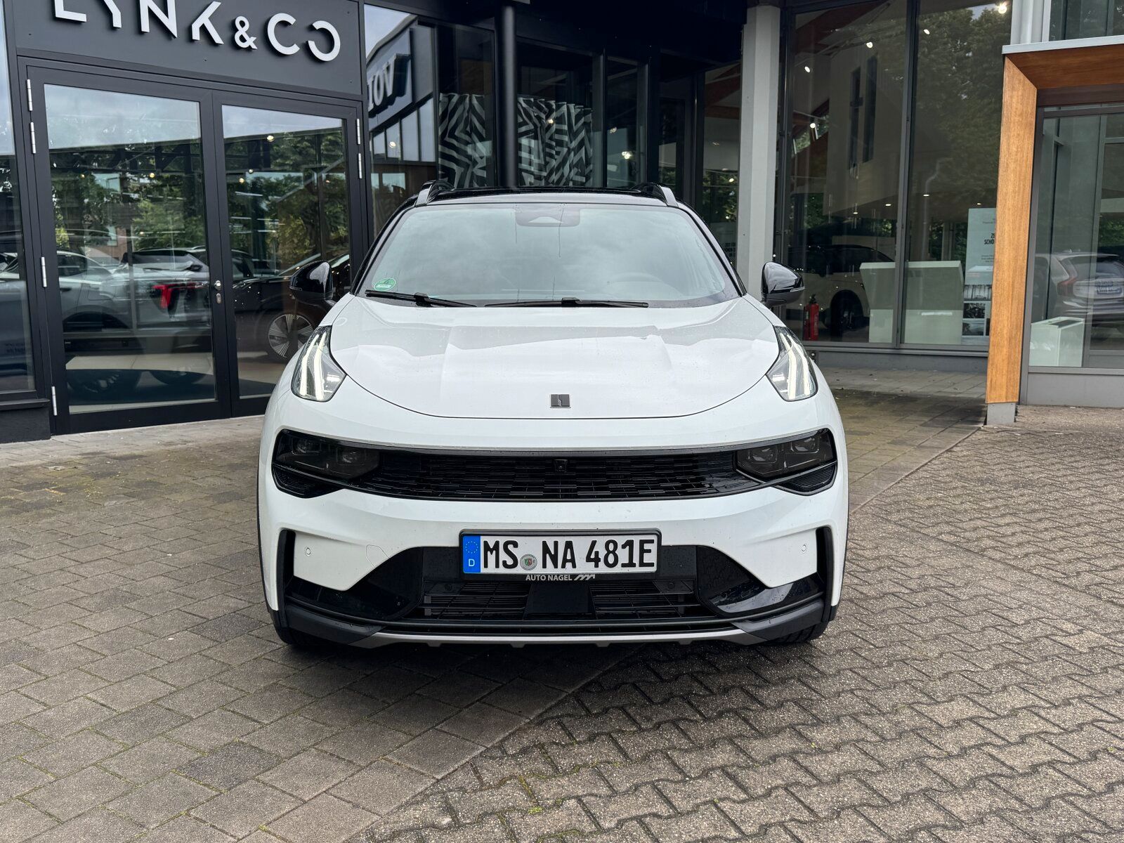 Lynk & Co 01