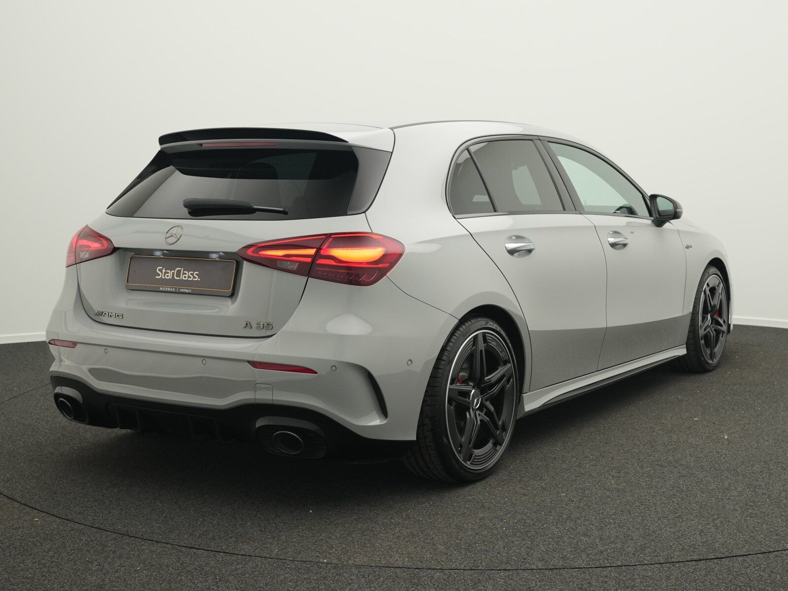 Mercedes-Benz A 35 AMG 4MATIC Multi+Night+Kamera+19" imagem 3