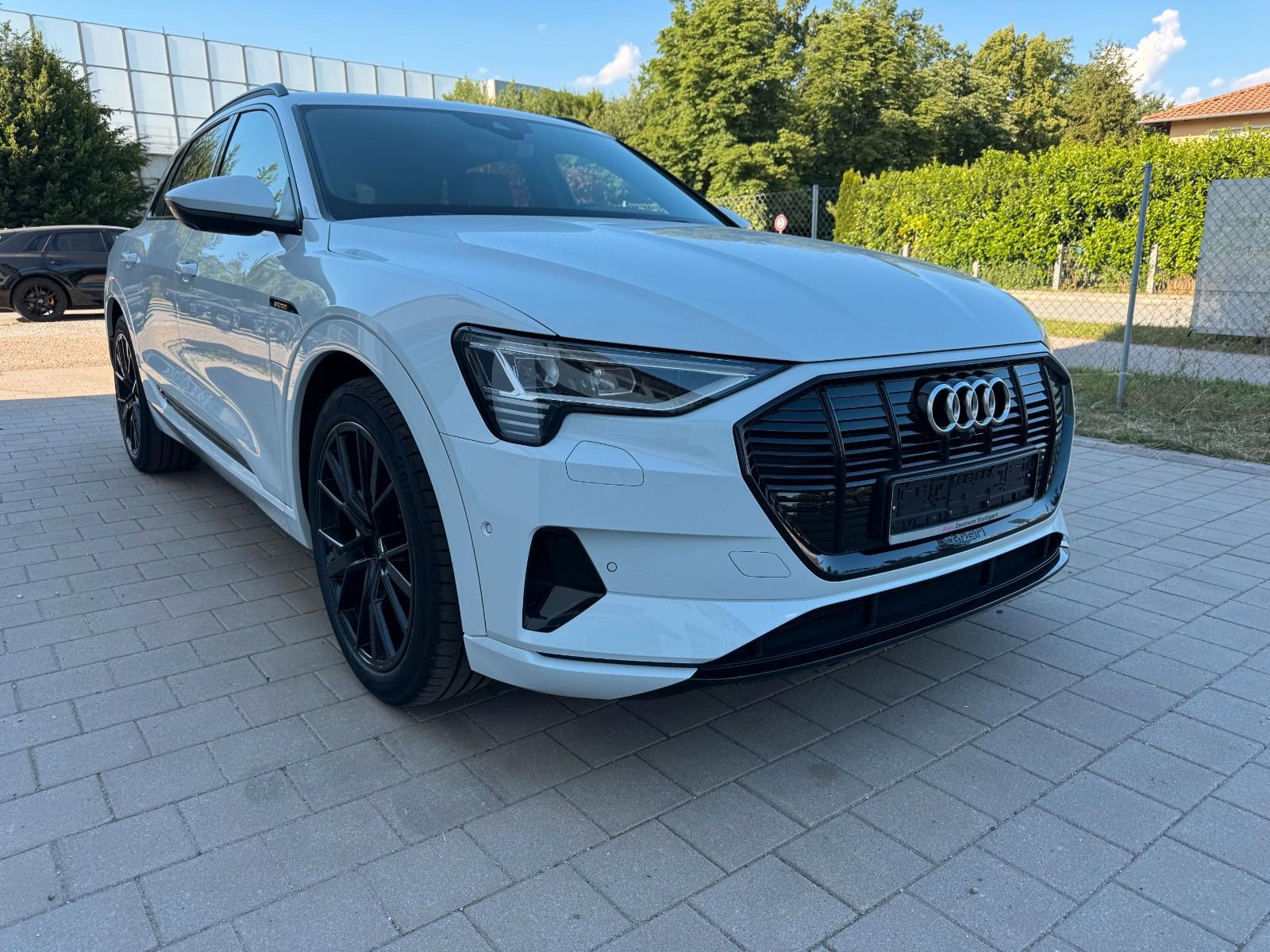 Audi e-tron 55 q. Black 360° Head-up Sitzbelüftung