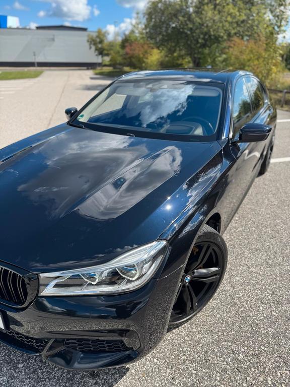 BMW 730