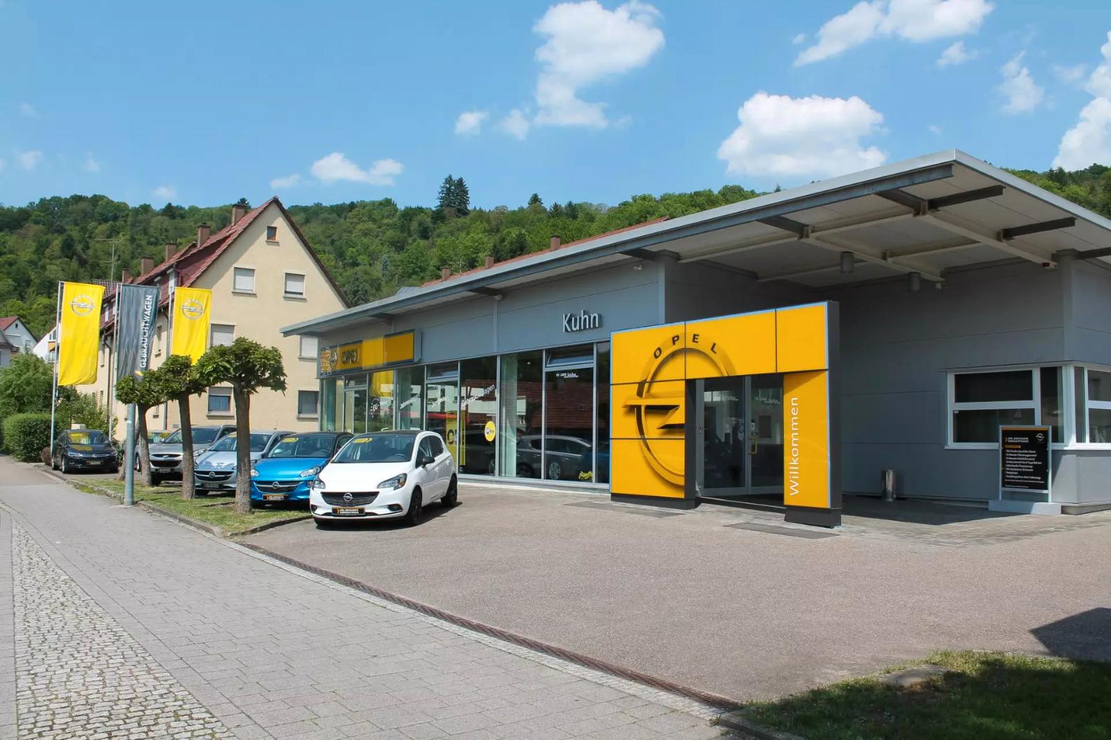 showroom-image-bottom