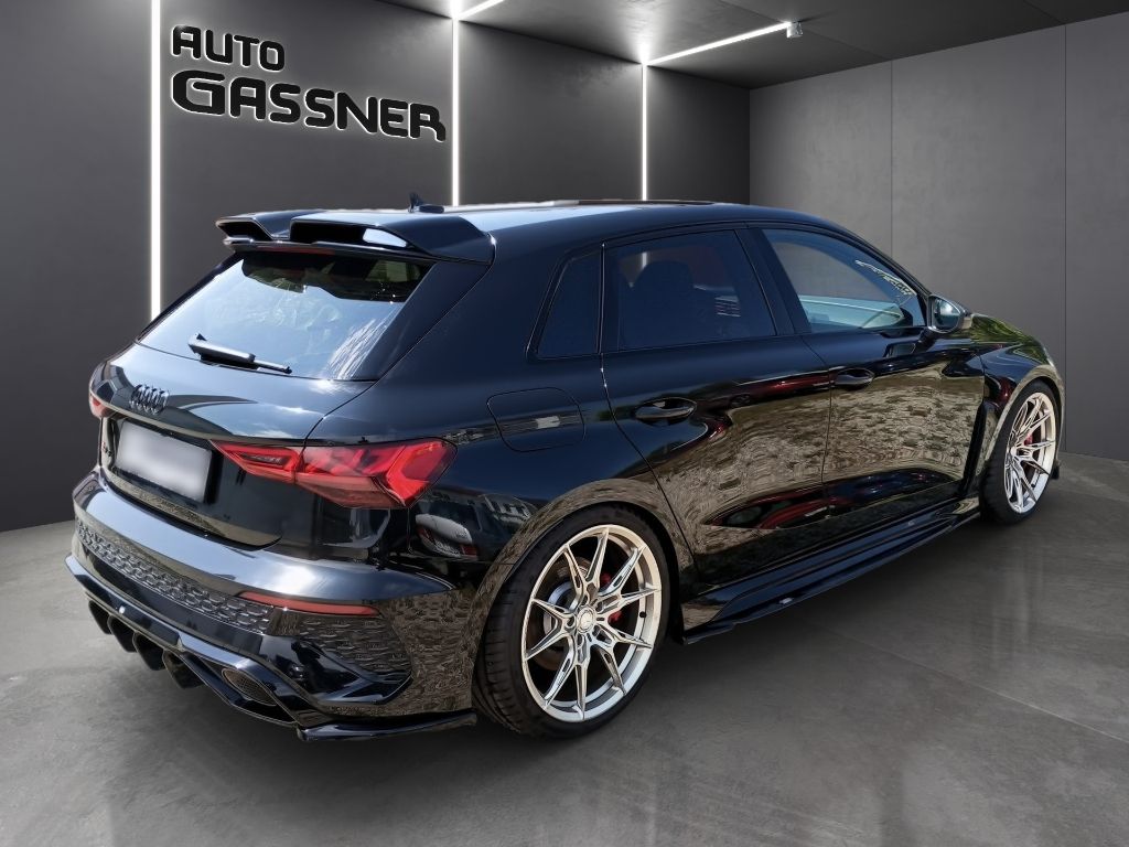 Fahrzeugabbildung Audi RS3 SPORTBACK 2.5 TFSI MAXTON-BK CARBON-DS KW