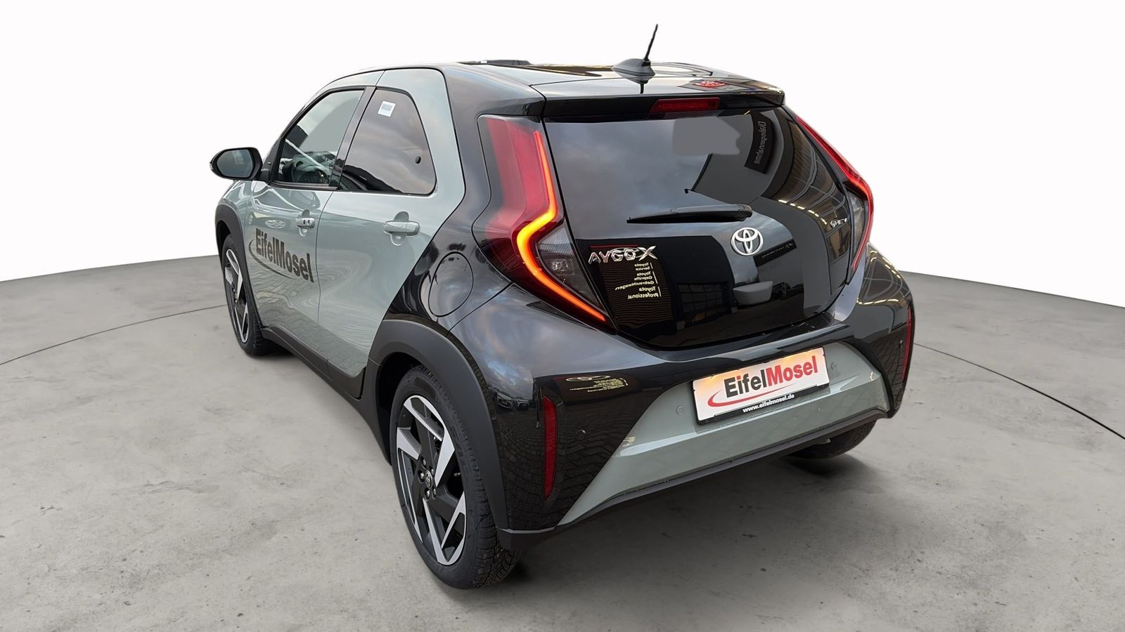 Toyota Aygo X 1,5 Hybrid Teamplayer/Technik Paket imagem 3