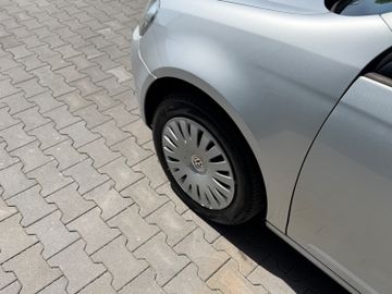 Volkswagen Golf - 8