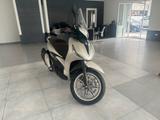 Piaggio Beverly 400 - PIAGGIO BEVERLY 400