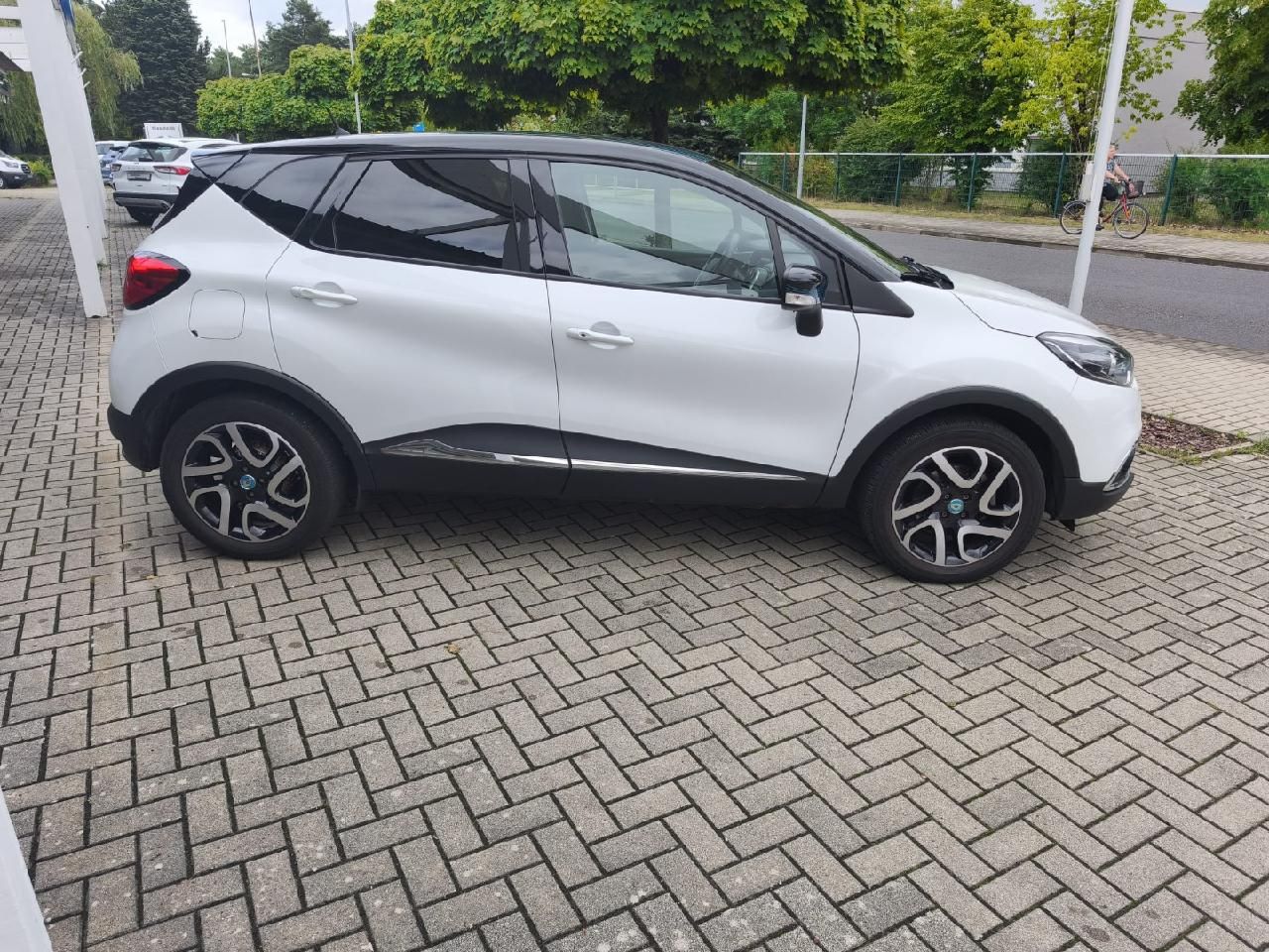 Fahrzeugabbildung Renault Captur Crossborder