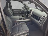 Dodge 1500 Crew Cab Laramie Night MY25 Luftfed Auspuff - Dodge RAM: Cab 1500