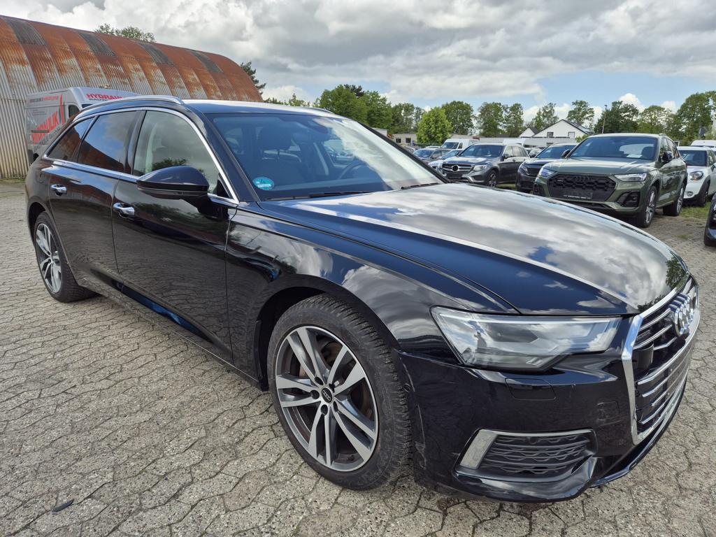 Audi A6 Avant 45 TFSI Quattro S-tronic Design