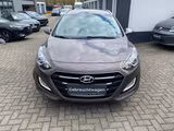 Hyundai i30cw 15"Alu+Bluetooth+Klima+Tempoma+PDC hinten - Hyundai i30: I30cw