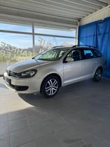Volkswagen Golf VI Variant Trendline Kombi - VW Gebrauchtwagen von 2010